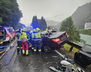 Schwerer Verkehrsunfall in Villach 5 Verletze