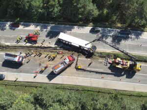 Schwerer LKW-Unfall auf der A2 bei Villach-Warmbad