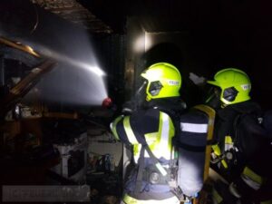 Dramatischer Wohnungsbrand