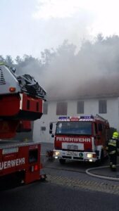 Beginnender Wirtschaftsgebäudebrand