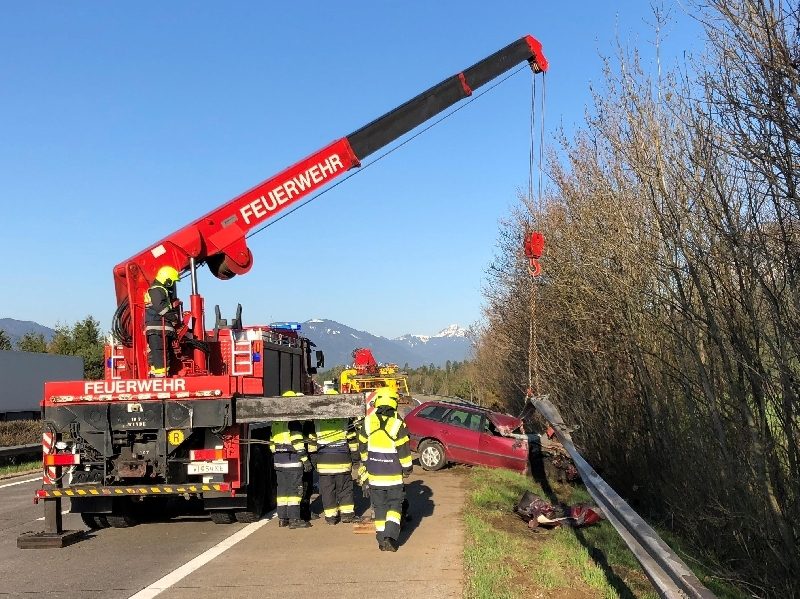 Verkehrsunfall A2 Südautobahn (Bild 3)