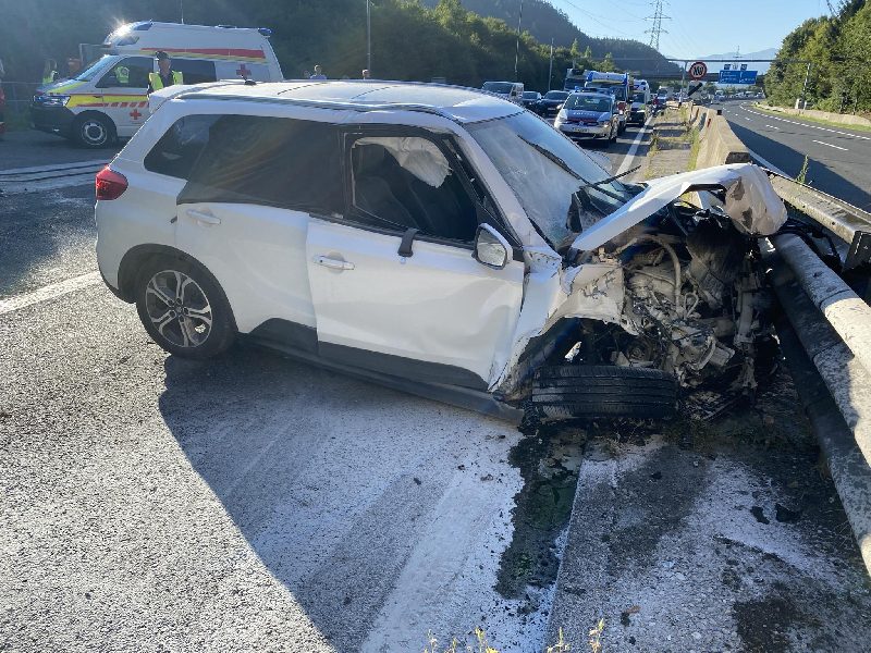 Verkehrsunfall A10 Tauernautobahn (Bild 3)
