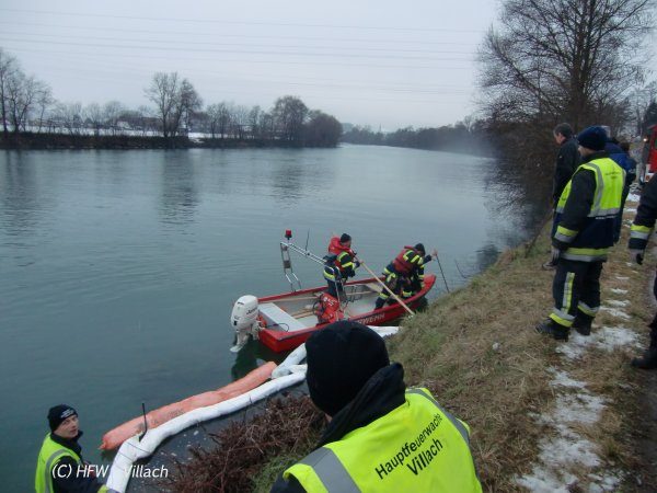 Ölaustritt in die Drau (Bild 4)