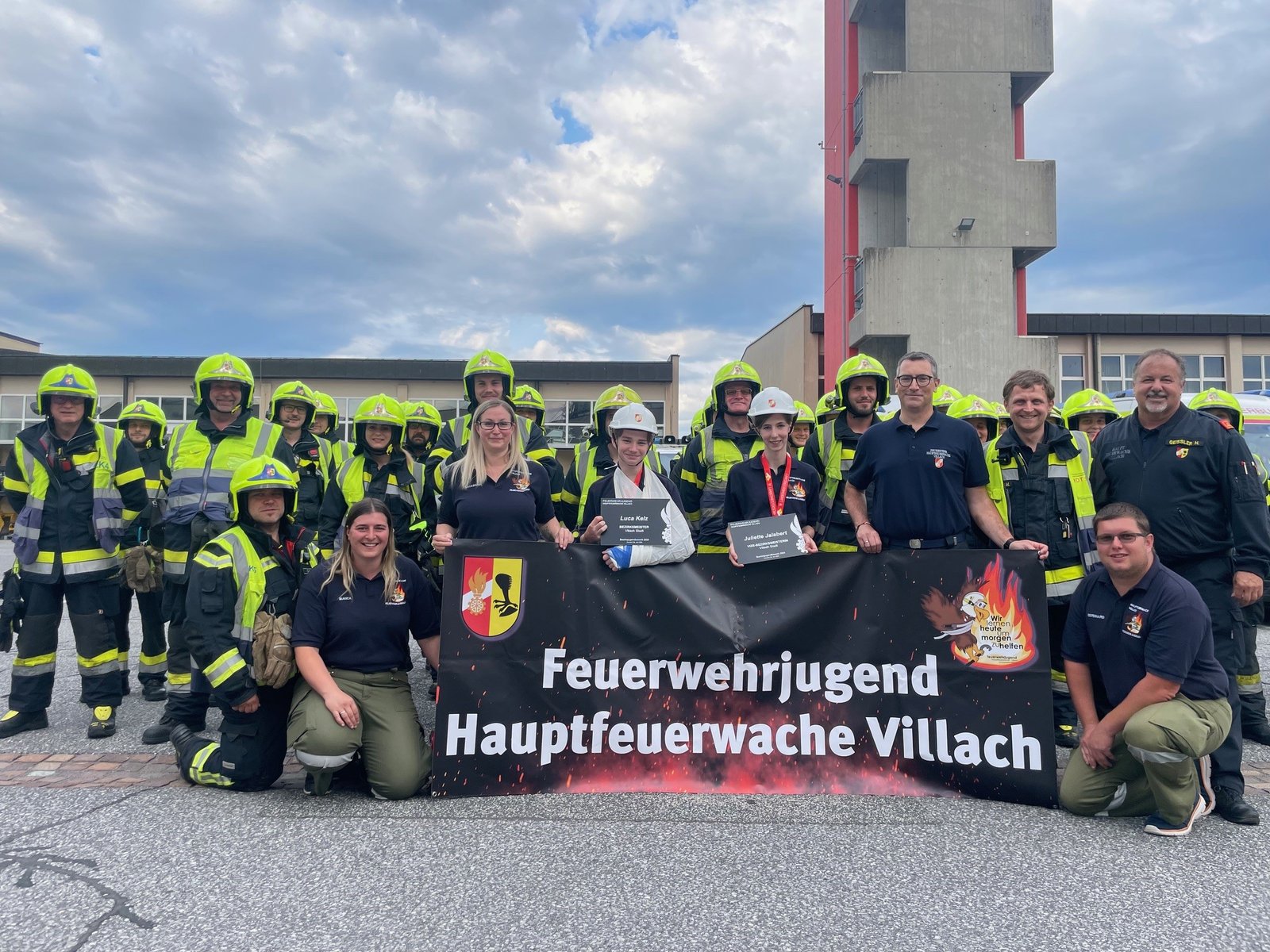 Fliegerische Einsatzleitung im Zusammenspiel mit der Feuerwehreinsatzleitung