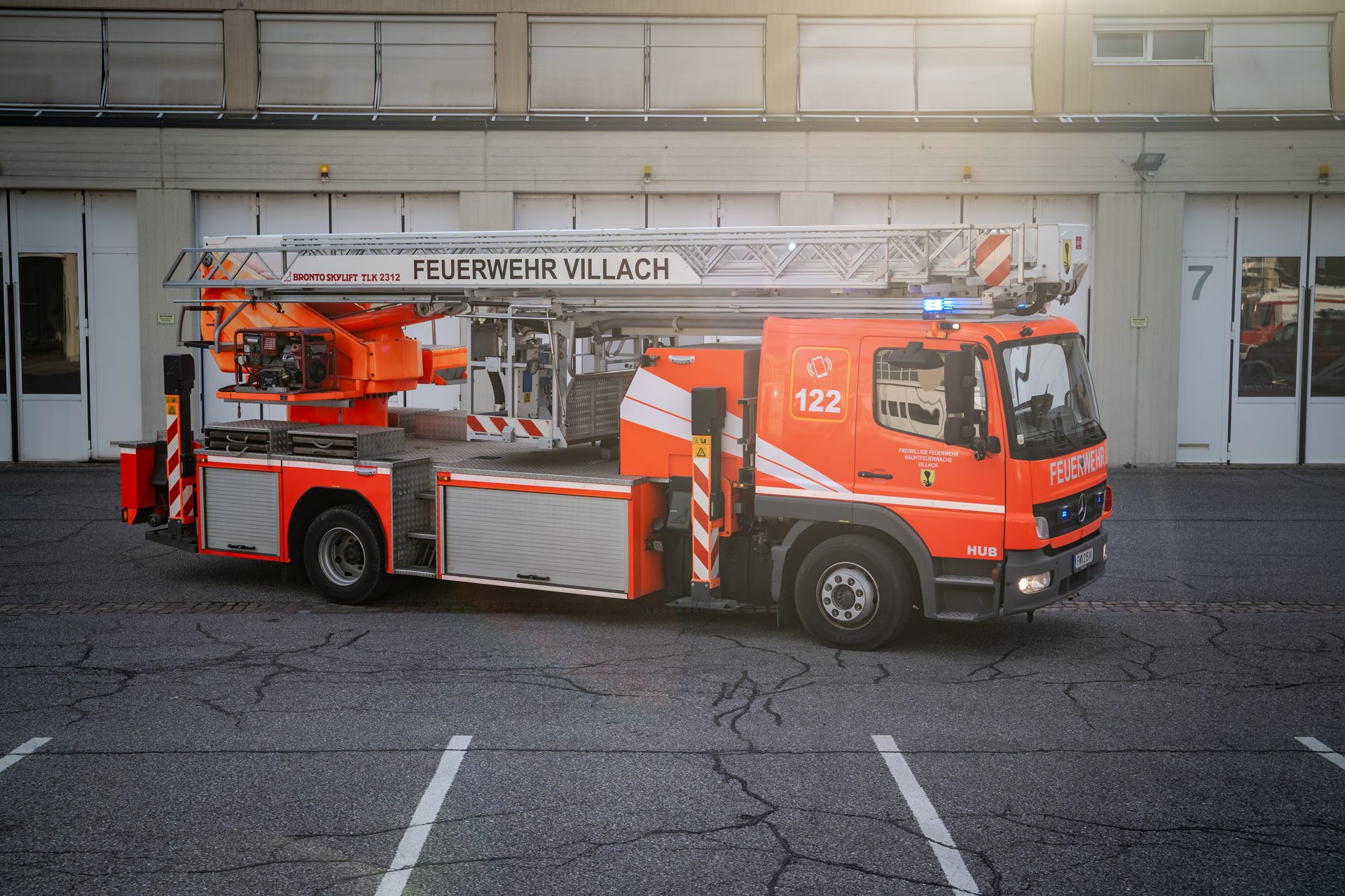 Hubsteiger 23-12